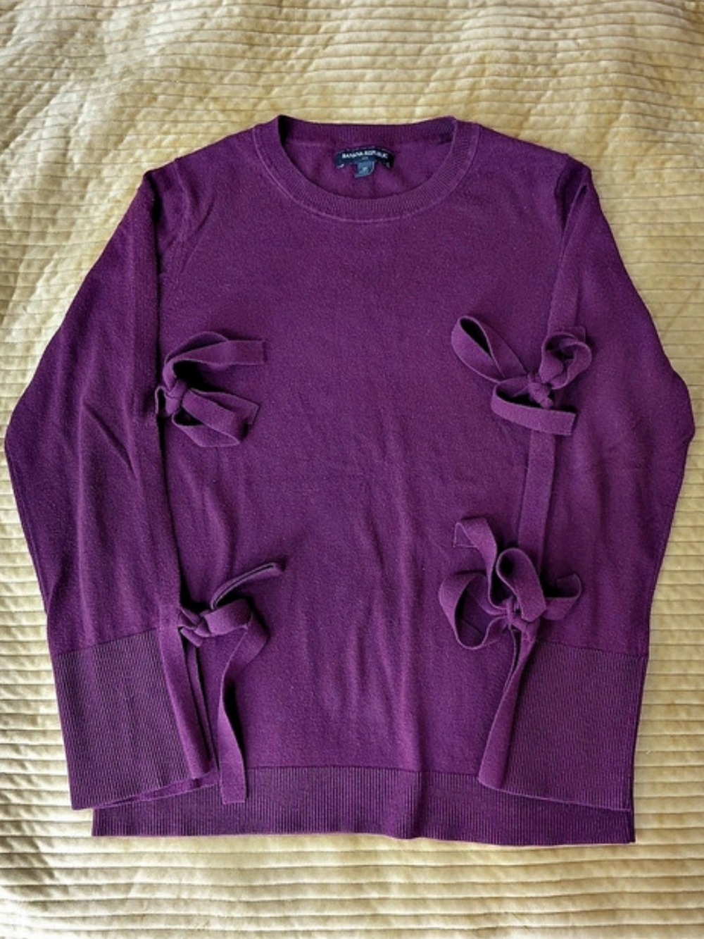 Banana Republic Tie Sleeve Crew Neck Sweater Purple Medium